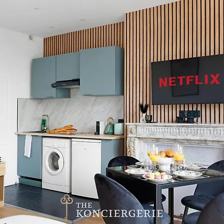 Bm D'architecte Avec Cheminee - Design -4 Personnes Paris